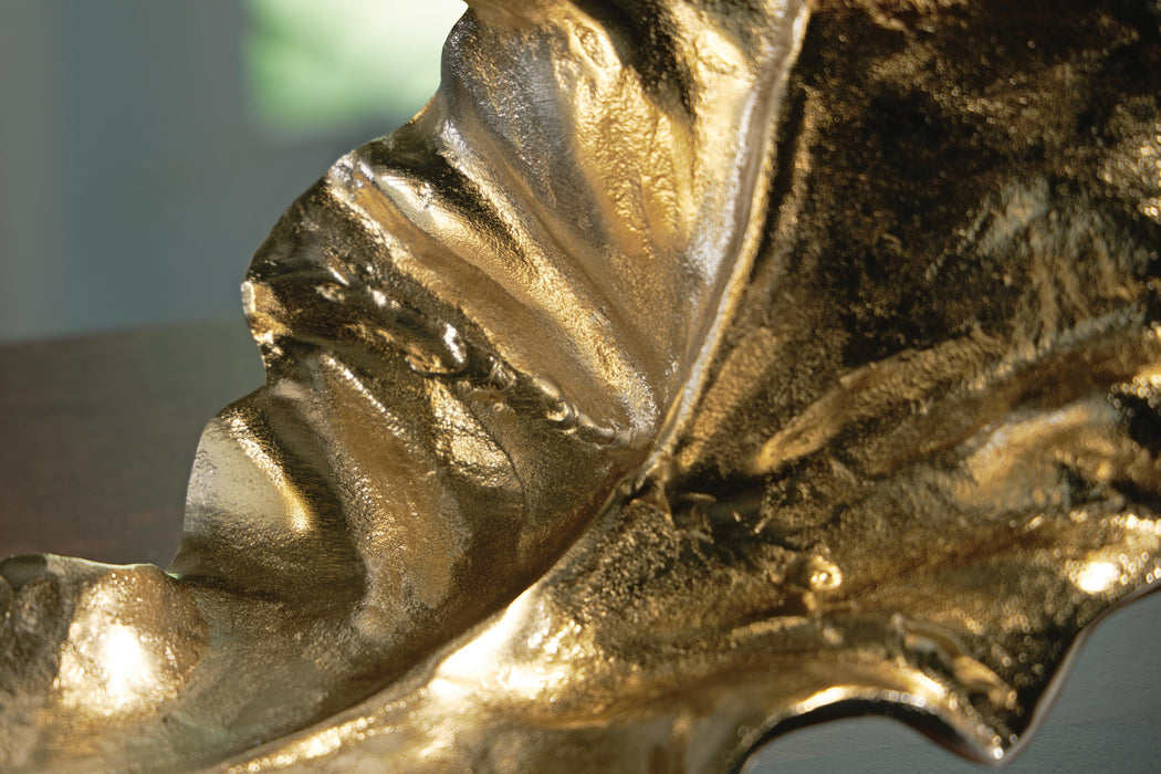 Darinsen Sculpture - Jax Mattress (Jacksonville, FL)