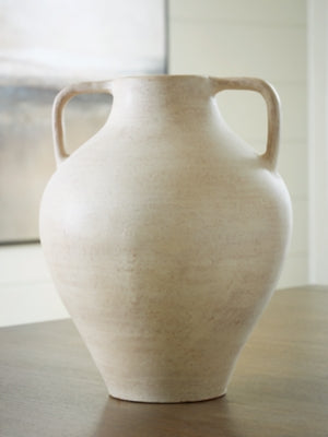 Justy Vase - Jax Mattress (Jacksonville, FL)