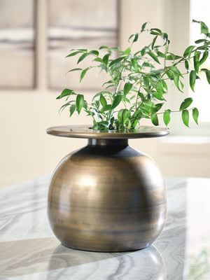 Fedorleigh Vase - Jax Mattress (Jacksonville, FL)