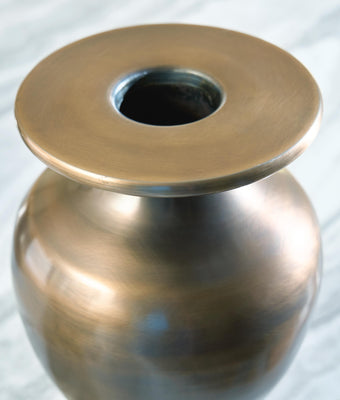 Fedorleigh Vase - Jax Mattress (Jacksonville, FL)