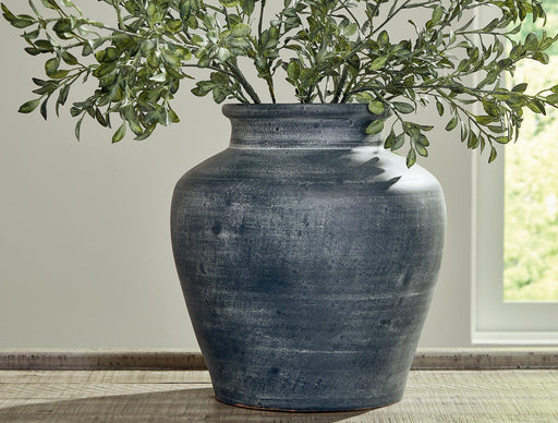 Meadie Vase - Jax Mattress (Jacksonville, FL)
