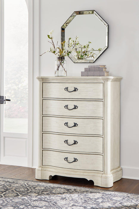 Arlendyne Chest of Drawers