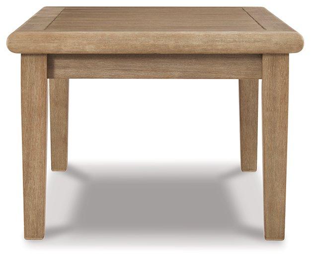 Gerianne Coffee Table - Jax Mattress (Jacksonville, FL)