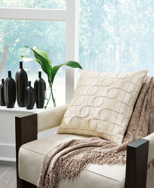Kydner Pillow (Set of 4) - Jax Mattress (Jacksonville, FL)