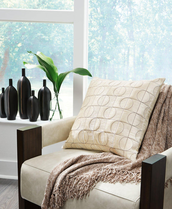 Kydner Pillow (Set of 4) - Jax Mattress (Jacksonville, FL)