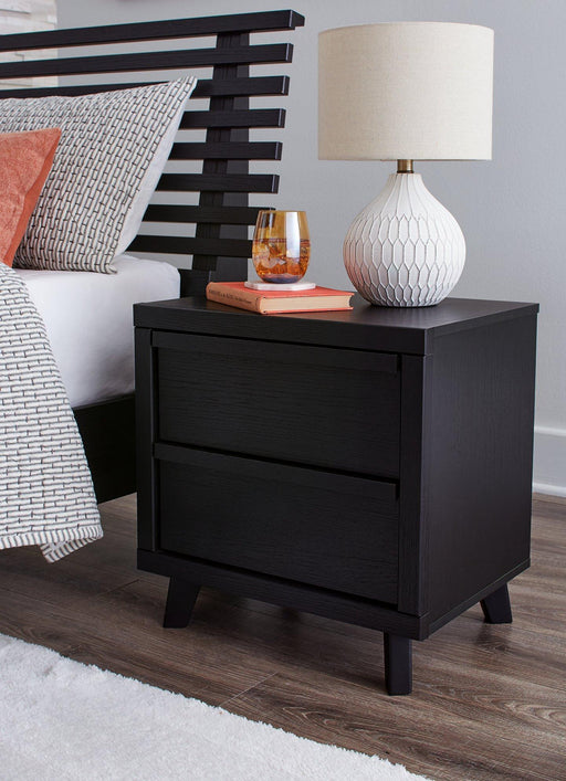 Danziar Nightstand - Jax Mattress (Jacksonville, FL)