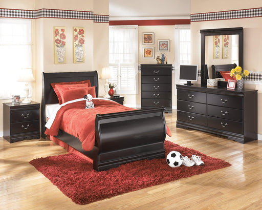 Huey Vineyard Dresser and Mirror - Jax Mattress (Jacksonville, FL)